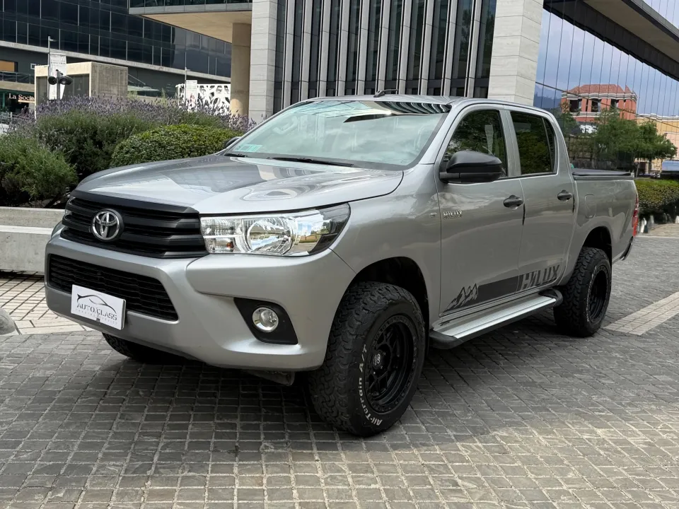 Toyota Hilux 2.7 DX DOB. CAB. 4X2 MT 4P 2018