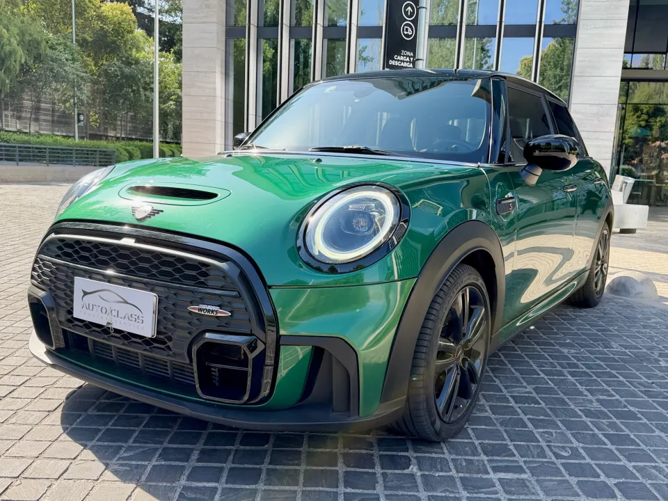 MINI Cooper S 5 puertas Look JCW 2022